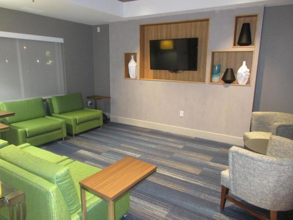 Holiday Inn Express O'Neill By Ihg Exterior foto
